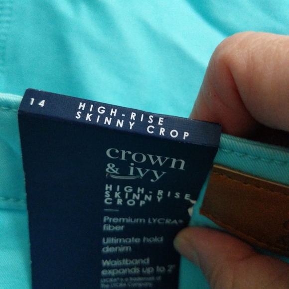 Cropped pants - Picture 2 of 3